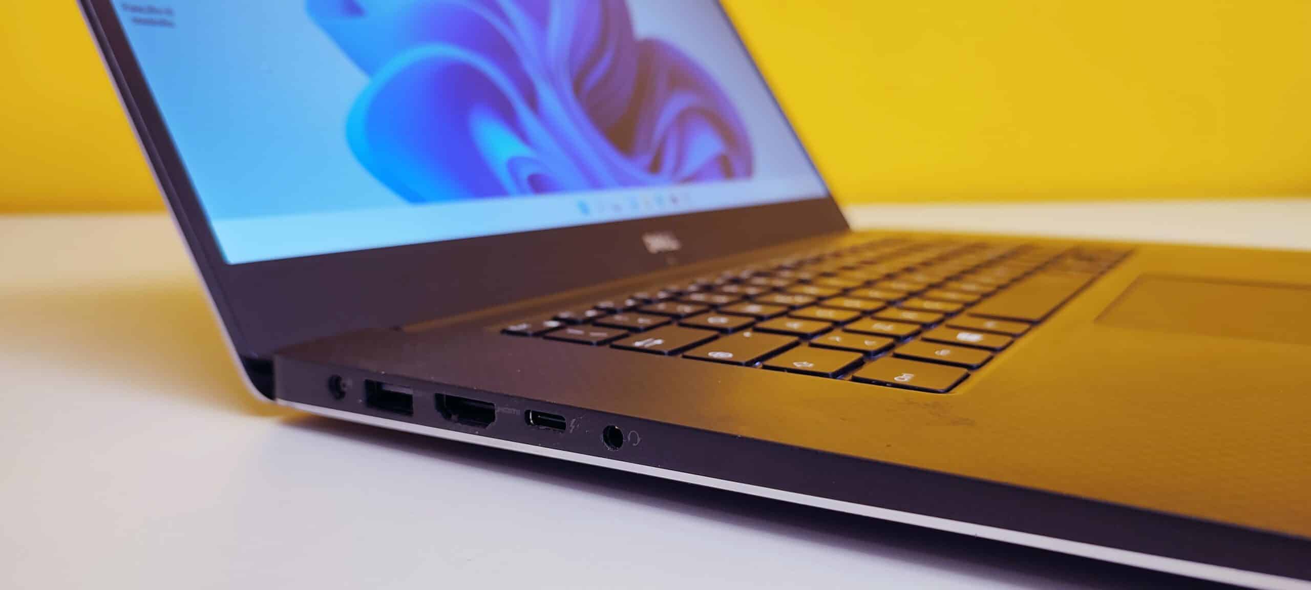 DELL Precision 5530 Notebook Workstation 15.6″ Full HD IPS | Intel Core i9-8950HK 2.9Ghz | Ram 32Gb | SSD NVMe 512Gb | Nvidia Quadro P2000 | WiFi HDMI Web Cam | Windows 11 Pro DELL Precision 5530 Notebook Workstation 15.6″ Full HD IPS | Intel Core i9-8950HK 2.9Ghz | Ram 32Gb | SSD NVMe 512Gb | Nvidia Quadro P2000 | WiFi HDMI Web Cam | Windows 11 Pro